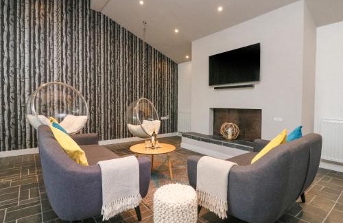 Salcombe House | Landmark