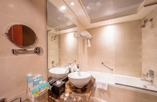 Al Muraqqabat Hotel | Landmark Grand Hotel