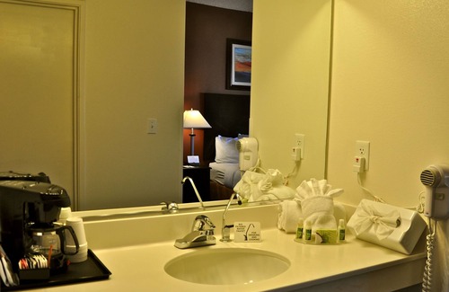 Fort Irwin Hotel | Landmark Inn Fort Irwin