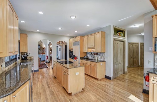 Mayhew House | Landover Lodge by AvantStay | Waterfront + Dock