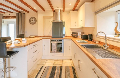 Crich Cottage | LANE HEAD COTTAGE, family friendly, with open fire in Wirksworth