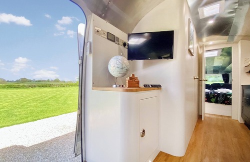 Gastard Cottage | Lanes End Farm Airstream