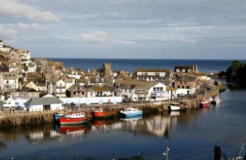 West Looe Apartment | Lanescot, Harbour View With Terrace