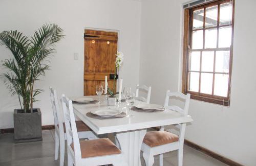 Voelklip House | Langbaai Beach Cottage