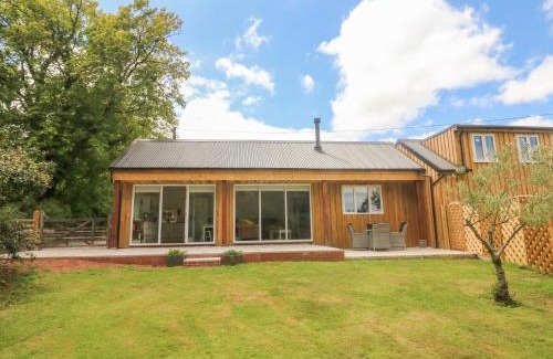 Broadwoodkelly House | Langdale Barn