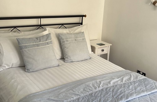 Tenby House | Langdon Villa Guest House