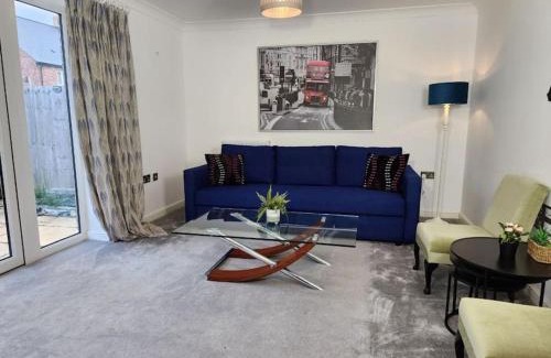 Long Hanborough Apartment | Langford House, 3bedroom, Netflix, Parking, WiFi