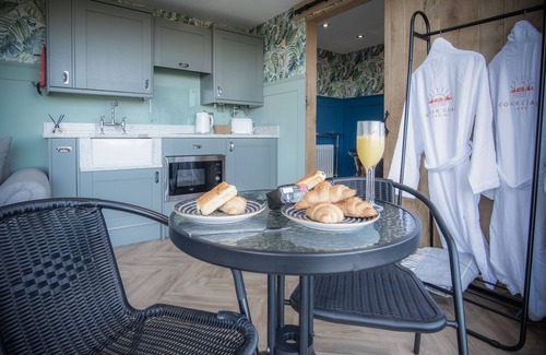 Llangennith Cabin | Langland Bay Lookout - Cabin - Landimore