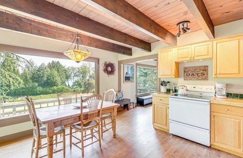 Langley Cabin | Langley Forest Cabin w/Grill < 2 Mi to Downtown!