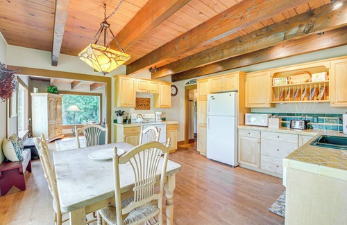 Langley Cabin | Langley Forest Cabin w/Grill < 2 Mi to Downtown!