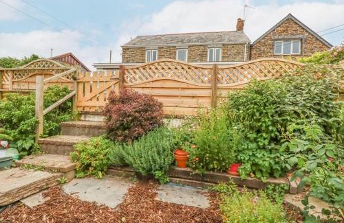 Crantock House | Langurra