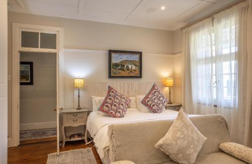 Grahamstown House | Lanherne Guest House Bed & Breakfast