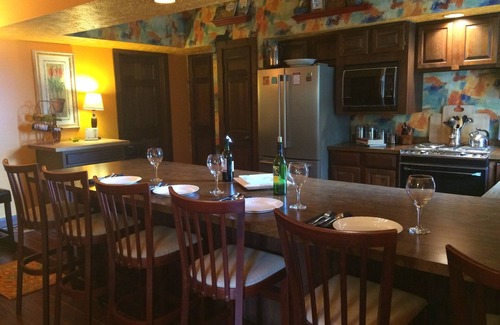 Crescent Beach House | Lanne's Casa Pet Friendly