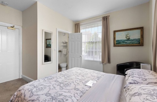Leamington Spa House | Lansdowne hotel