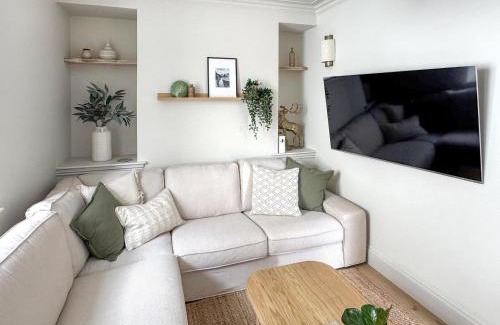 Brecon House | Lansdowne House