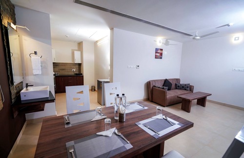 Perintalmanna Apartment | Lantern Apart Hotel