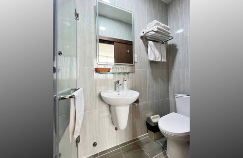 Ben Thanh Hotel | Lantern hotel
