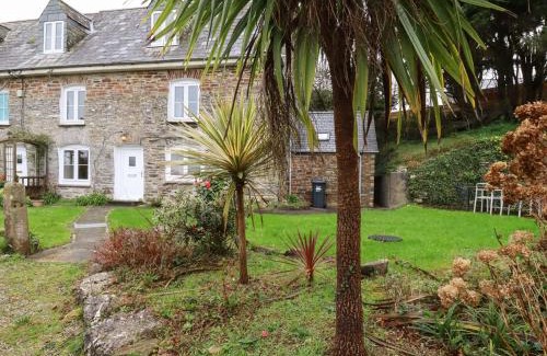 St. Mawgan House | Lanvean Farmhouse
