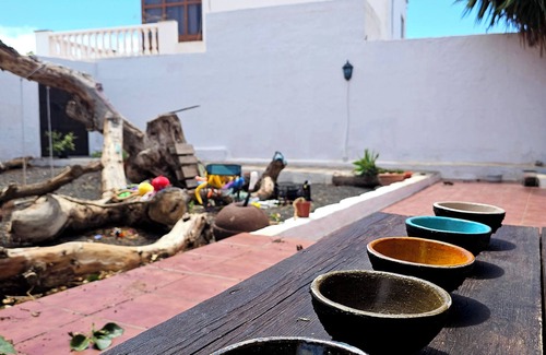 Tahiche House | LANZAROTE: Spacious room with private bathroom in a terrera house