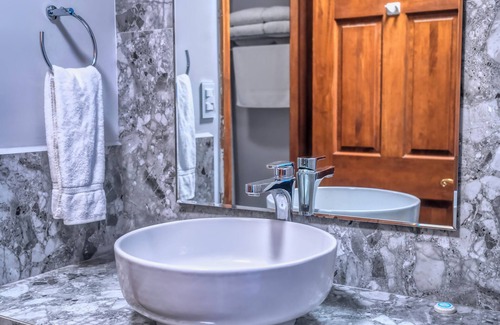 Bella Vista Hotel | Laos Mar Hotel & Suites