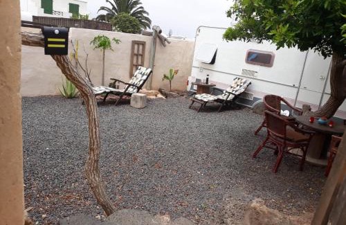 Tinajo Apartment | "Lapa" Caravan Apartamento
