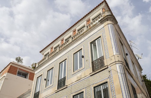 Santos Apartment | Lapa Diplomatic Flat 0 3 by Feel Lisboa