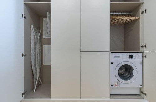Santos Apartment | Lapa Garden Studio with Swimming Pool