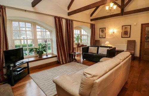 Bamburgh House | Lapwing Cottage