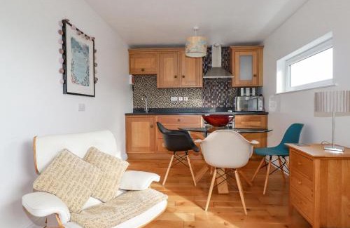 Perranporth House | Lapwing