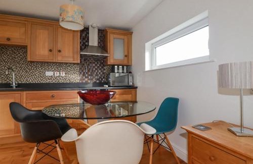 Perranporth House | Lapwing