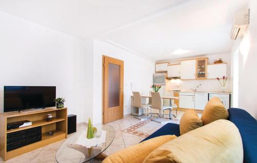 Veruda Apartment | Lara Gortanova Bay