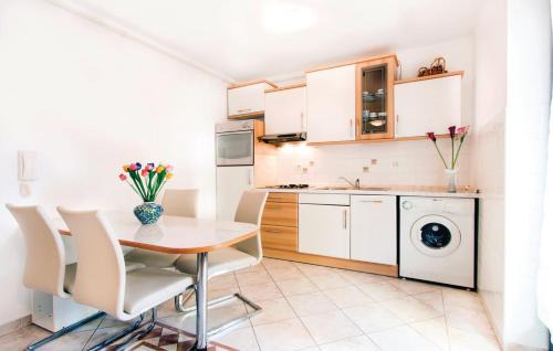 Veruda Apartment | Lara Gortanova Bay