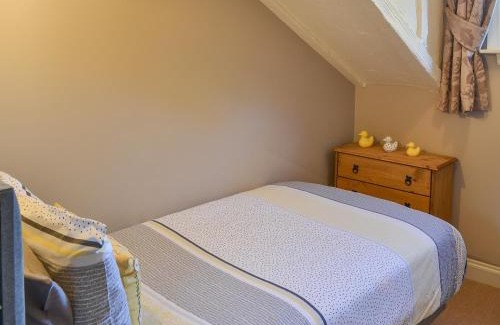 Dunstan House | Larch Cottage