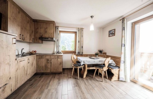 Vallarga Apartment | Larch forest apartment at Oberhof - where the sky meets the mountains