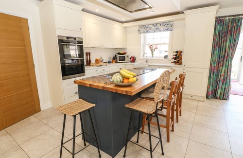 King's Meaburn Cottage | LARCH HOUSE, pet friendly, with open fire in Appleby-In-Westmorland