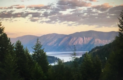 Sagle House | Larchwood Lodge with Lake View, Salt WaterHot Tub and Hiking Trails on 20 acres