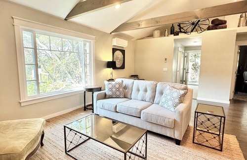 Saratoga Cottage | Large 1 Bdrm - Saratoga Cottage - convenient to Silicon Valley-Laundry, AC