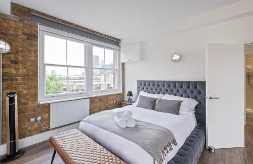Hoxton West House | Large 1 bedroom studio in Old St