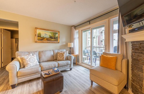 Canmore Apartment | Large 1 Bedroom Suite (4person)