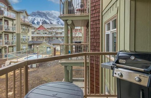 Canmore Apartment | Large 1 Bedroom Suite (4person)