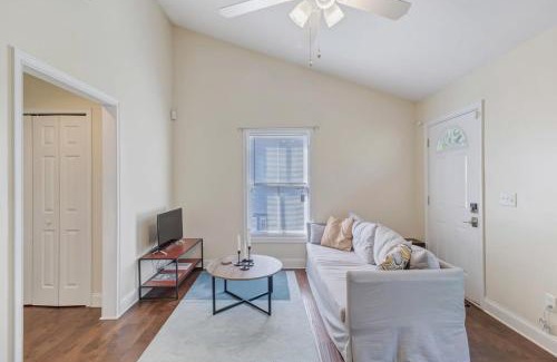 Springfield Apartment | Large 1 BR carriage house in historic SPR