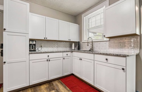 Canton Apartment | Large 2 Bed Apartment in The Heart of Canton
