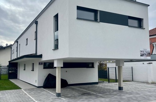 Taxham Apartment | Large 2-bedroom apartment with kitchen and terrace
