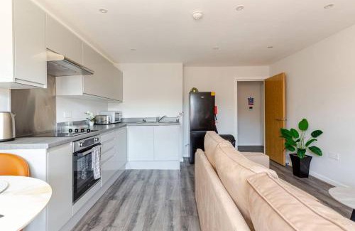 Chinatown Apartment | Large 2-Bedroom Apartment, Liverpool City Centre - Sleeps up to 10