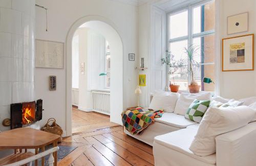 Gamla Stan Apartment | Large 2BR in Central Gamla Stan