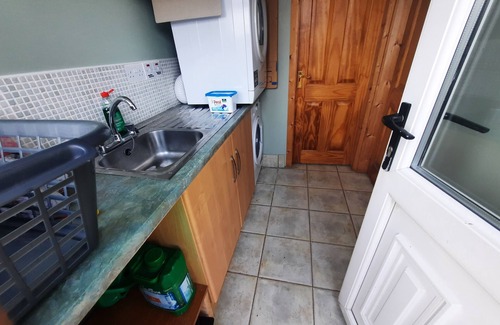 Carnlough House | Large 3 Bed Cottage, Oceanview, Harbour location near shops