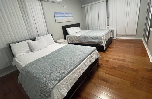 Unionport Apartment | Large 3 Bedroom Apartments in the Heart of the City