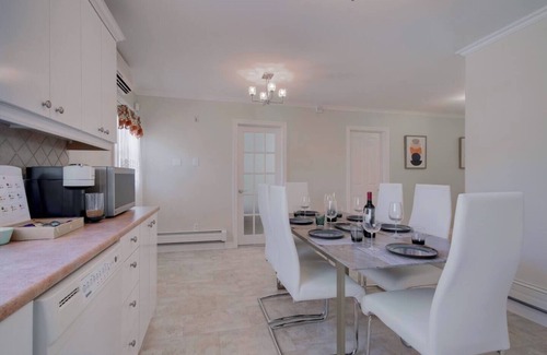 Lafleche Apartment | Large 3BDR Apartment with free parking near downtown.