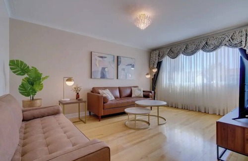 Lafleche Apartment | Large 3BDR Apartment with free parking near downtown.