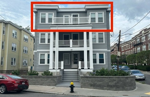 St. Elizabeth's Apartment | Large 4 Bedroom apartments, 3RD FL Brighton